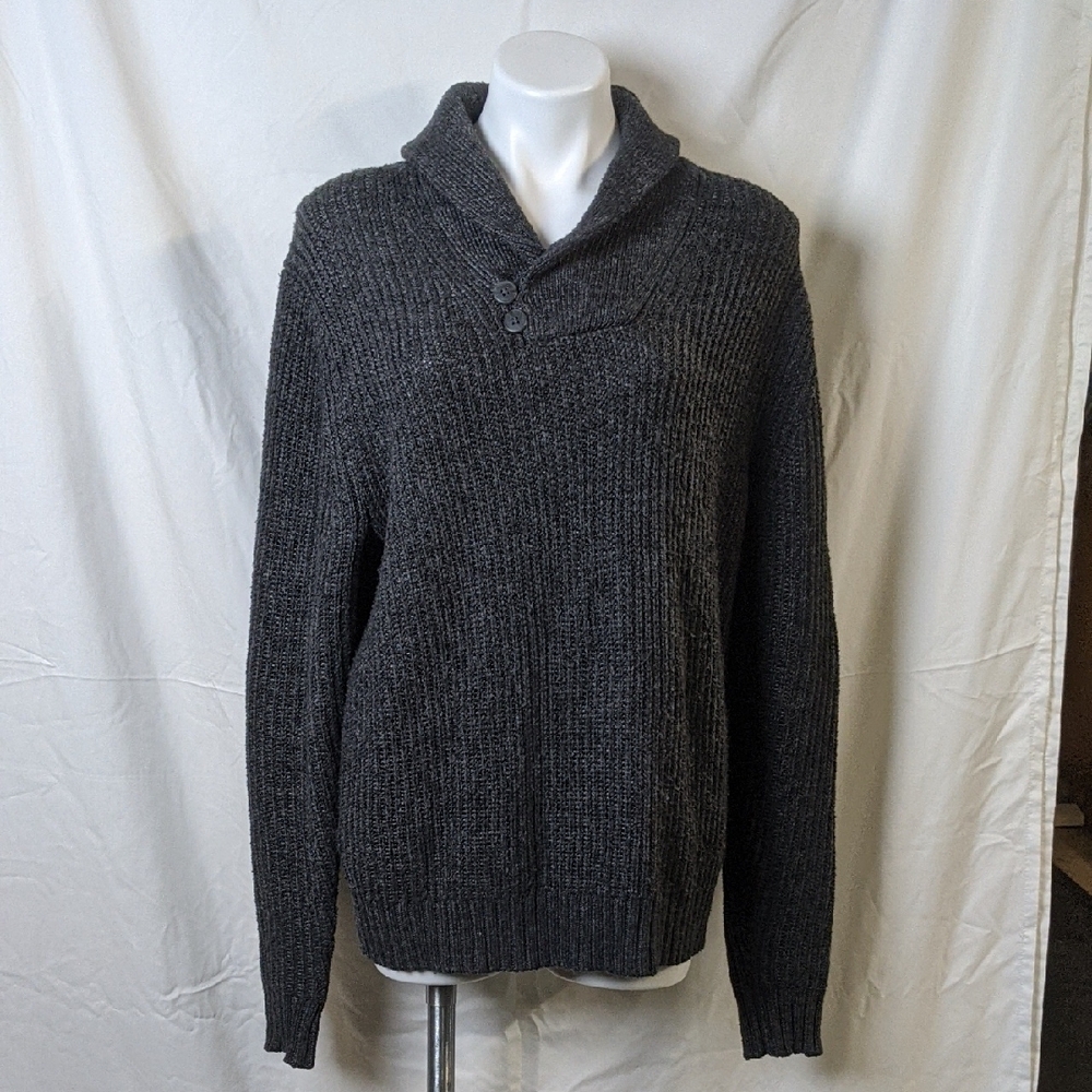 Men's collared sweater